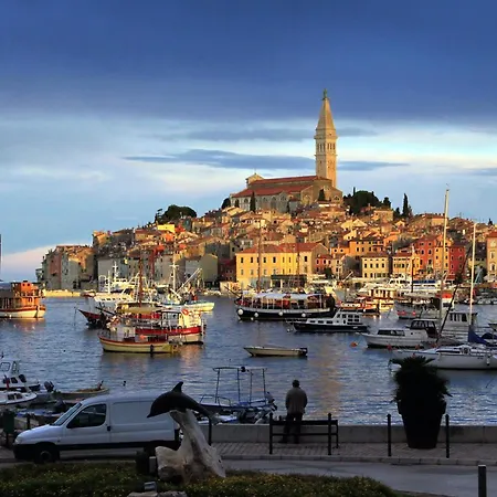 With Parking Space - 24730 Apartament Rovinj