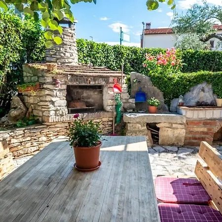 Apartament With Parking Space - 24730 Rovinj