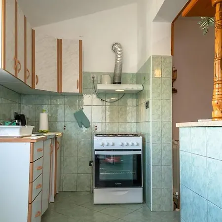 Апартаменты With Parking Space - 24730 *